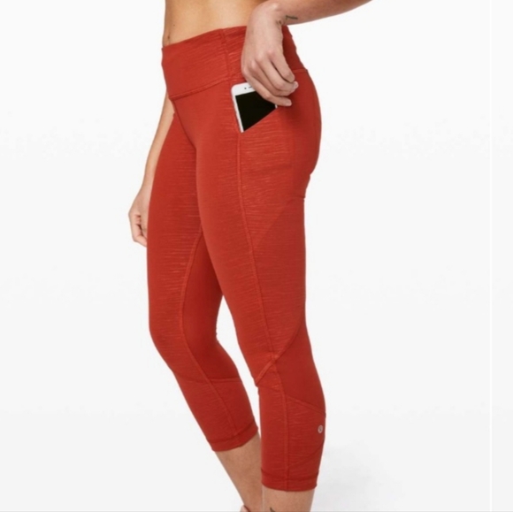 Lululemon Pace Rival Crop 22" Stride Emboss Cayenne Red Orange, Size 8 - Picture 4 of 15